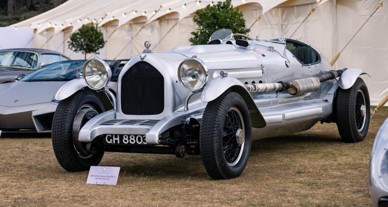 , Ca circule sur internet  : Pour célébrer le jubilé de platine d’Elizabeth II, le Salon Privé réunit des voitures de collection argentées