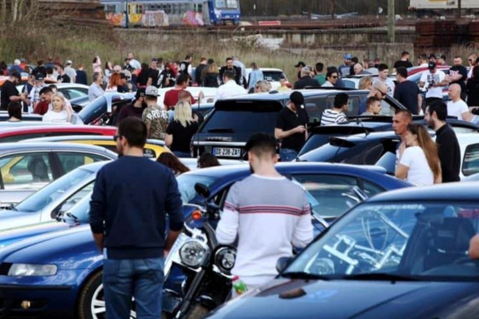 , Sur internet  : Seine-et-Marne : il organise des rassemblements de voitures de collection