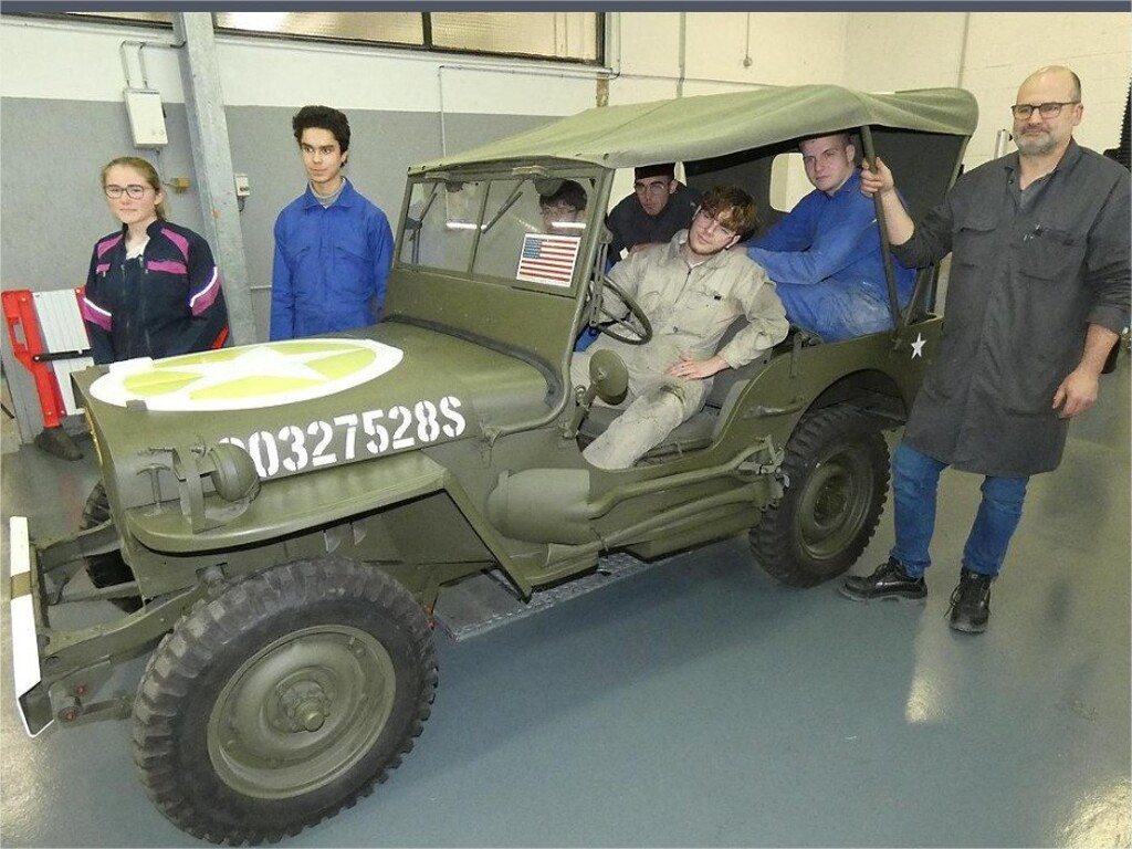 Rien ne manque sur la Jeep Willis, un modèle de 1943, réplique exacte de celle utilisée par le général Eisenhower.