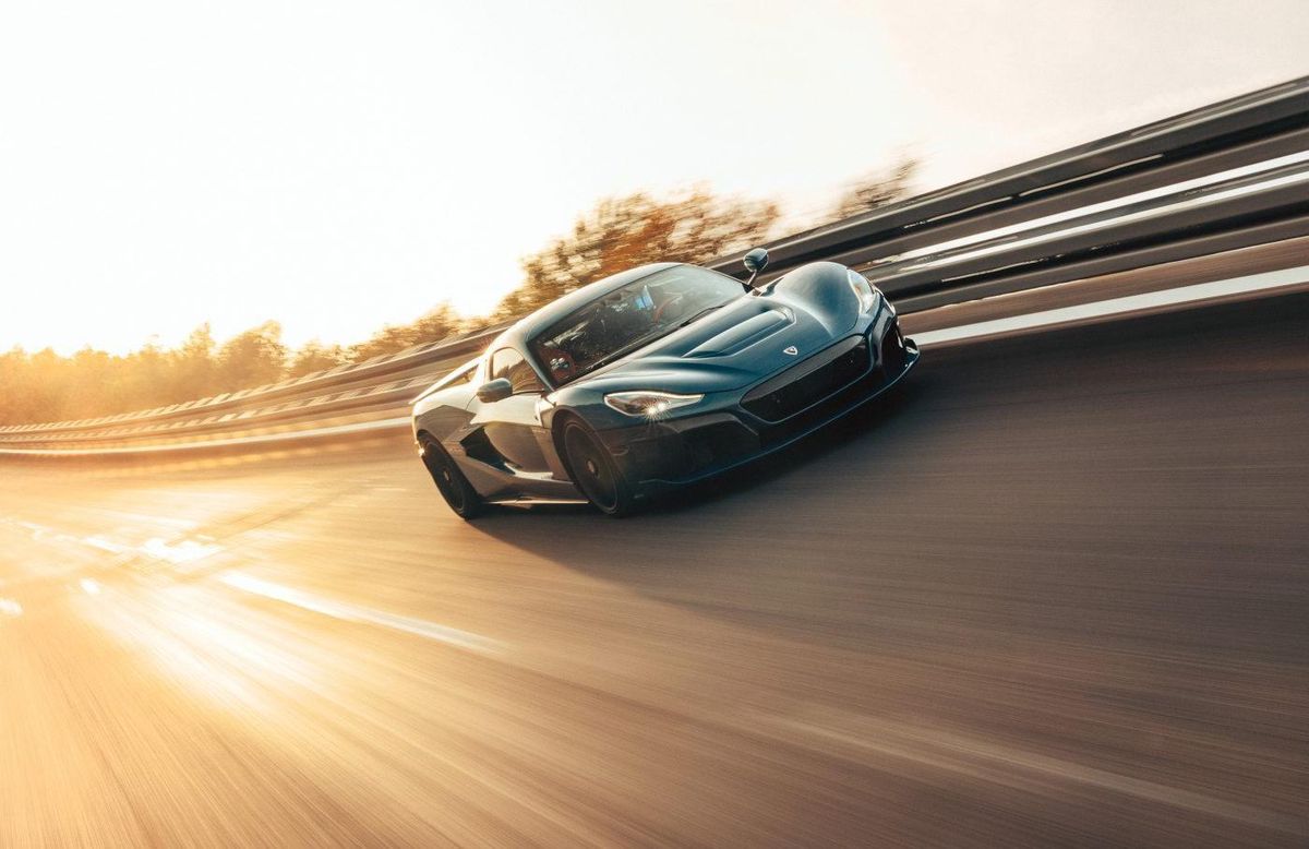 La Rimac Nevera est la voiture électrique la plus rapide du monde.