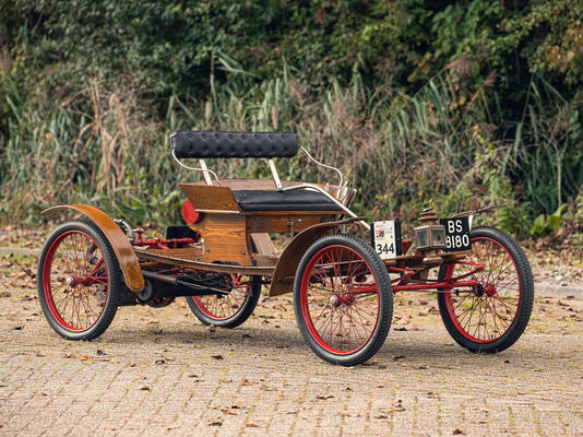 Bild Orient Buckboard 4hp Type A (1904) - angeboten als Lot 201 an der Bonhams "L'âge d'or de l'automobile" Versteigerung le 3 novembre 2023