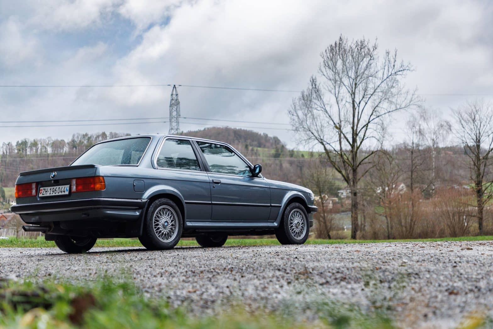 Ca se propage sur internet : BMW 325iX E30 – Un classique rare | auto illustré