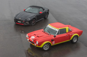 Image Fiat 124 Abarth (1973) et Abarth 124 Spider (2016) - en 43 ans est viel passé